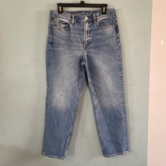 American Eagle Outfitters Denim - American Eagle super high rise ankle straight jean -size 8